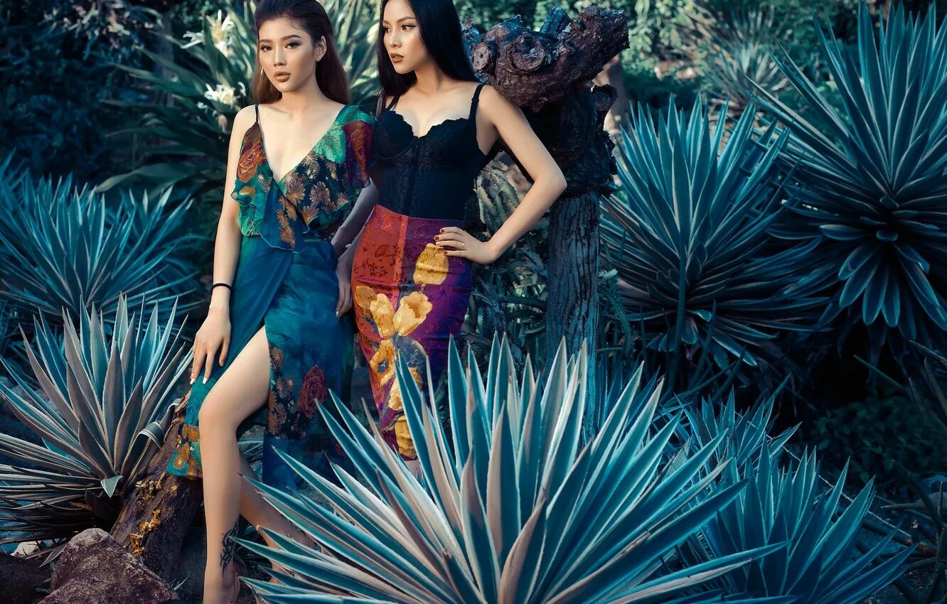 Две девушки в нижнем белье. Две девушки. Модель 2 видео. Модель 2 видео. Полина волынец модель.