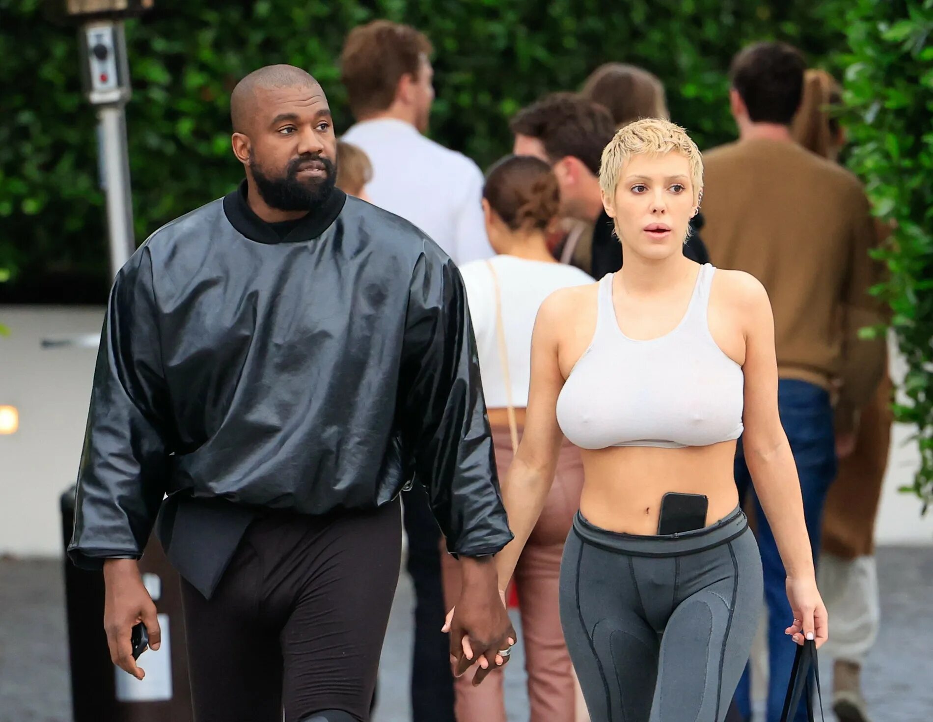 Бьянка жена канье 18. Канье уэст жена. Kanye west wife. Кани вест с женой бьянкой. Новая жена канье уэста бьянка.