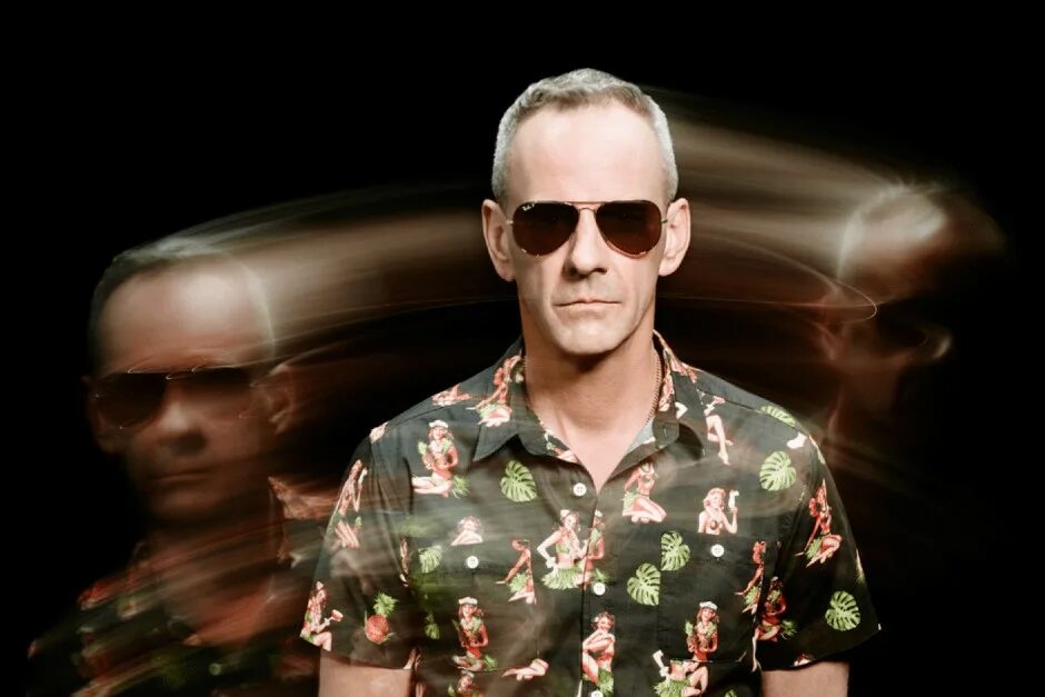 Фэтбой слим. Fatboy Slim 2000. Fatboy Slim в молодости. Fatboy Slim клипы. The rockafeller skank