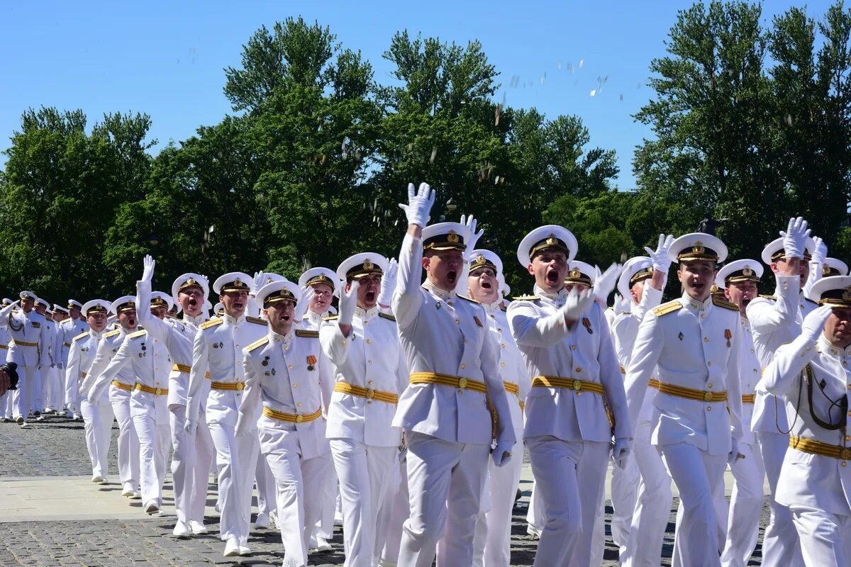 Военное морское образование. Выпуск лейтенантов ВМФ Кронштадт 2021. Выпуск ВУНЦ ВМФ ВМА 2022. Выпуск Академии ВМФ. Военно-морская Академия Кронштадт.