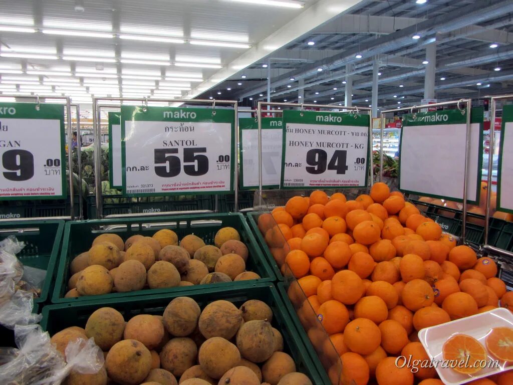 продуктовые магазины на самуи. необычные фрукты в магазине. магазины на самуи. магазины на самуи. теско лотус паттайя.
