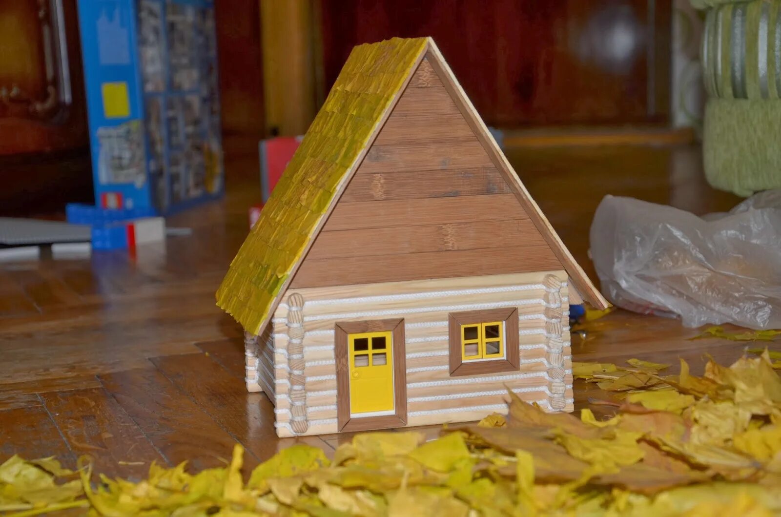 домик из картона. домик из картона для поделки. поделка в садик домик. поделка домик. объемный домик.