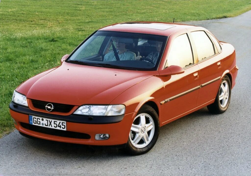 Купить опель вектру минск. Опель Вектра 1995 седан. Опель Вектра 1997 седан. Opel Vectra 1998. Опель Вектра седан 1996.
