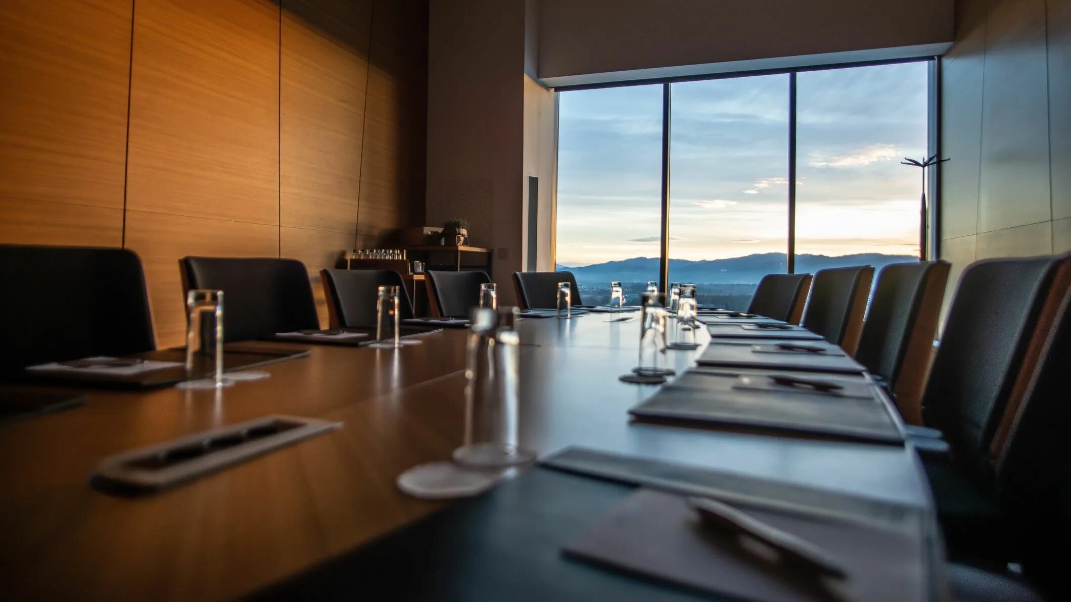 Boarding room. Boardroom. board meeting. corporate boards.