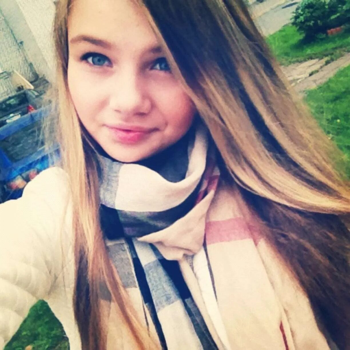 Девушка 14 лет показала. Башарина Алена. Девушка 14 лет. Красивые девушки 13-14 лет.