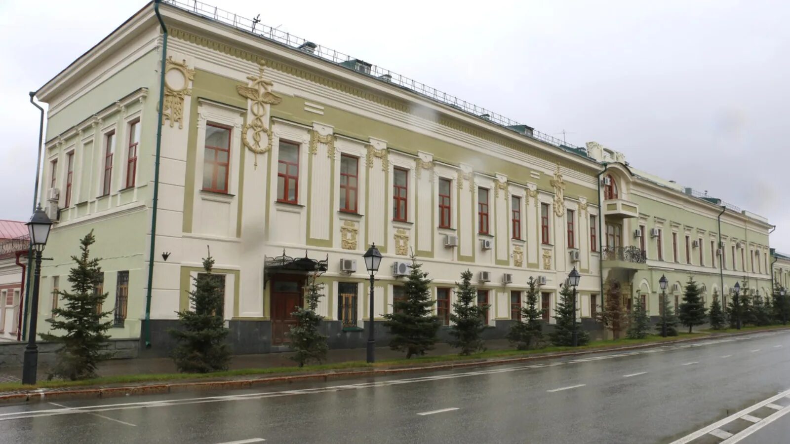 Образование республики татарстан рт. Здание министерство образования республики таджикистан. министерство науки казань кремлевская. министерство образования казань. министерство образования и науки рт казань.
