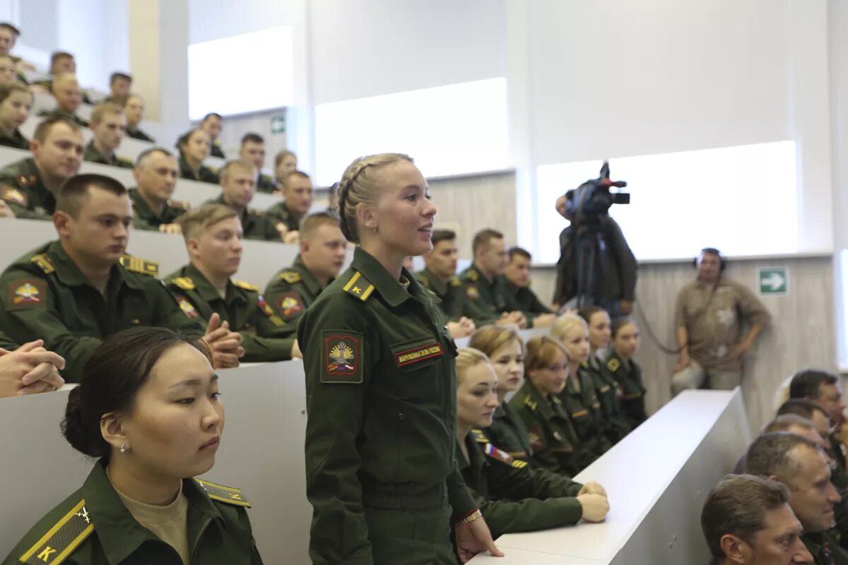 Military universities. Университет Министерства обороны ВУМО. Военный университет Министерства обороны РФ (ВУМО). Министр обороны РФ В военном университете. Курсанты ВУМО.