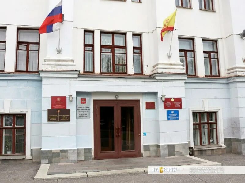 Ленинградская 33 чебоксары. Республики, д. Ленинградская 33 чебоксары на карте. Улица ленинградская 33 чебоксары. Г чебоксары ул ленинградская д 33.
