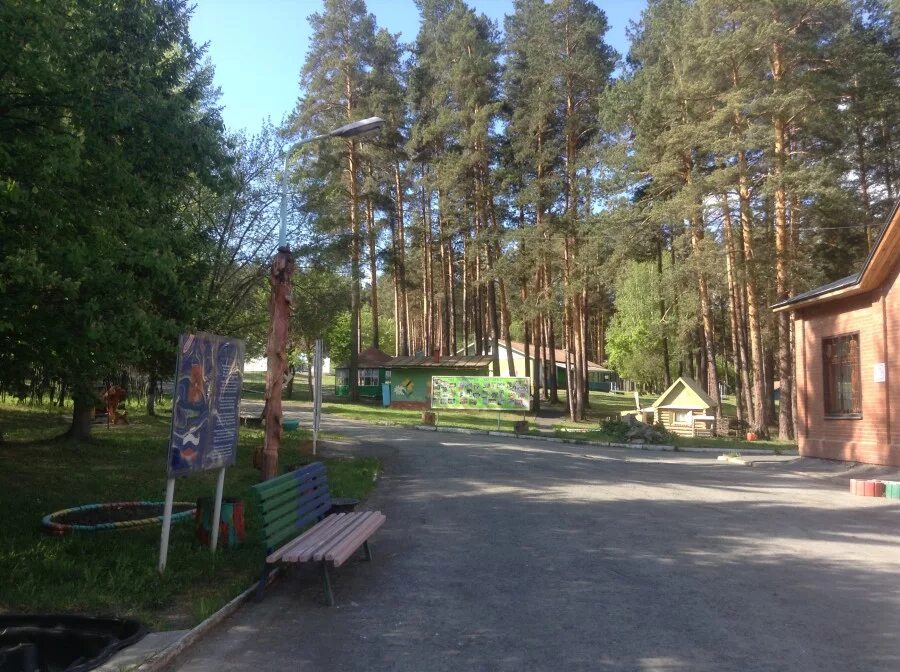 Дол изумруд екатеринбург. Лагерь изумруд курганово. лагерь изумруд кадниково. лагерь изумруд екатеринбург. изумруд курганово лагерь екатеринбург.