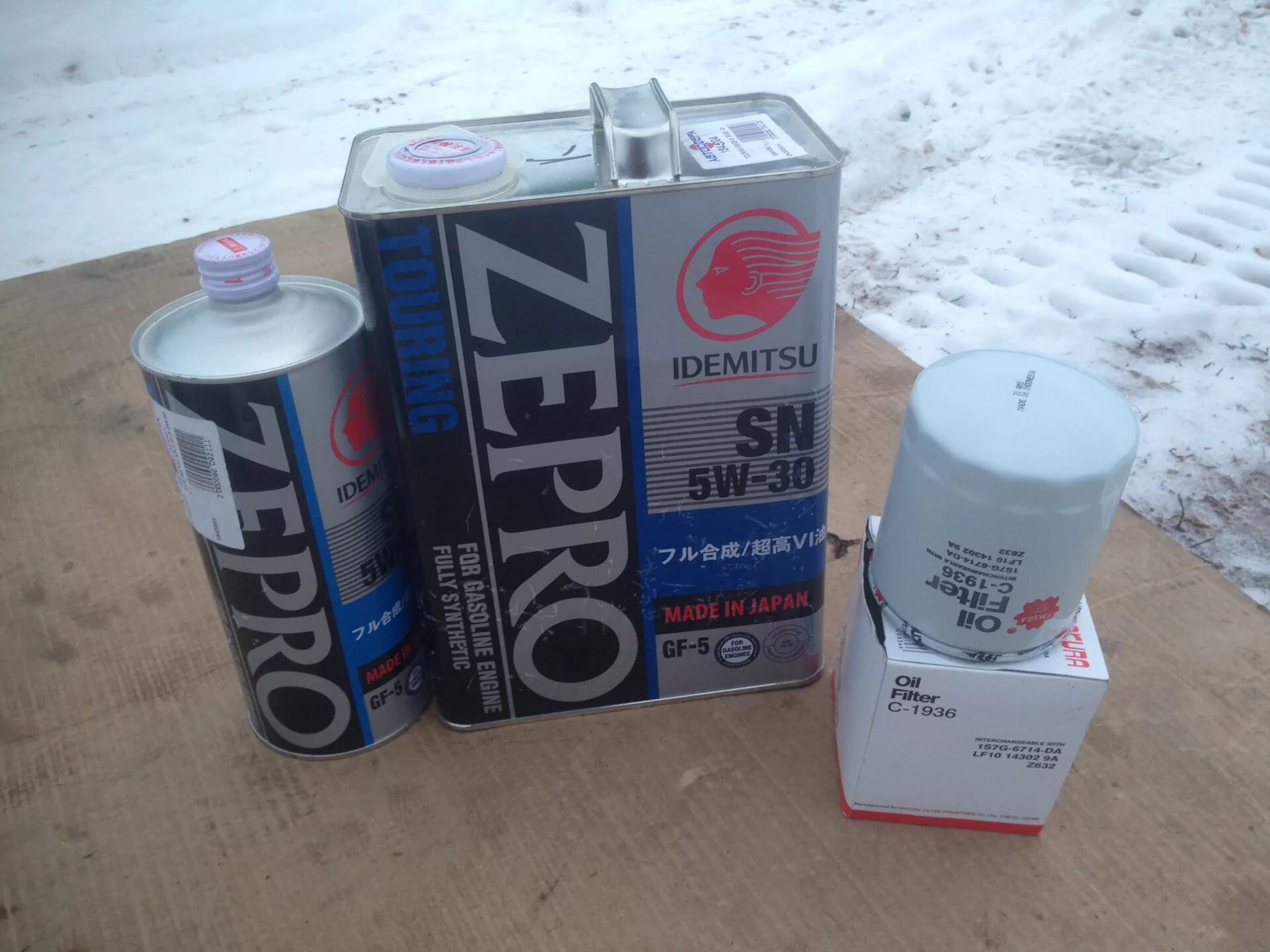 Моторное масло idemitsu 5w30. Idemitsu 5w30 полусинтетическое. Как отличить масло идемитсу. Idemitsu 5w40 тойота. Как отличить масло идемитсу.