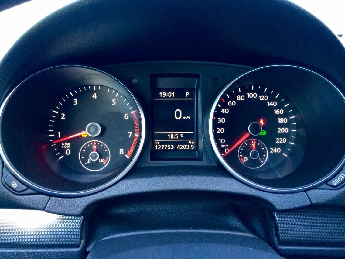 Vw tiguan 2021. Volkswagen polo dsg. 4 tsi 2014. 1. 1.