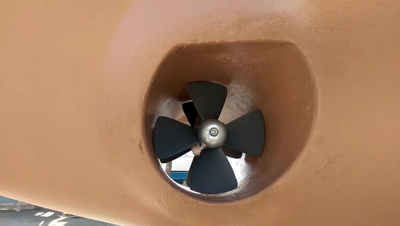 Подруливающее устройство пу-130 характеристики. Носовое подруливающее устройство. Bow thruster. Подруливающее устройство. Vetus 250 kgf powered.