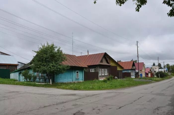Г красноуфимск ул. Красноуфимск ул октября. свердловская область, красноуфимск, ул. горького, 11. красноуфимская улица красноуфимск. красноуфимск октябрь.