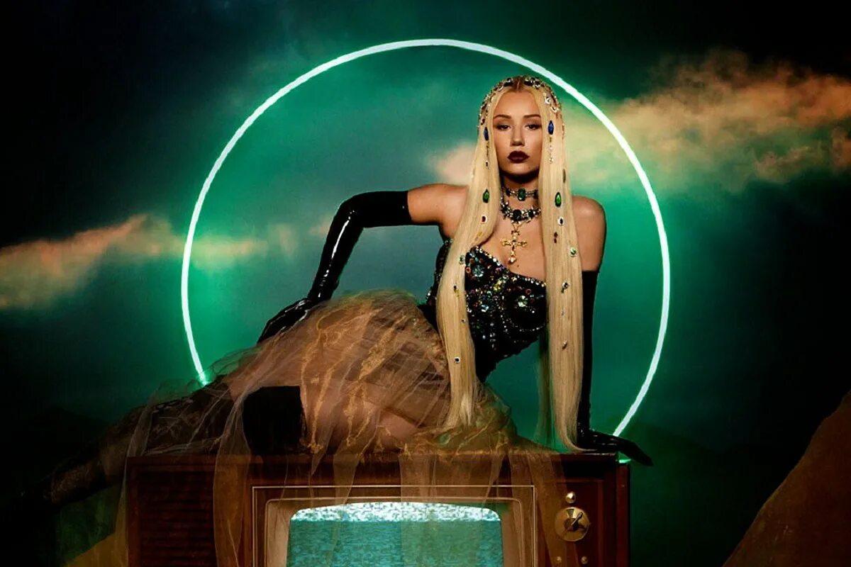 Музыкальные клипы с днем. Iggy Azalea 2021.