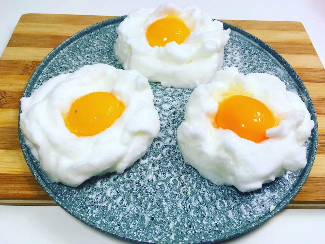 Куда использовать желтки
