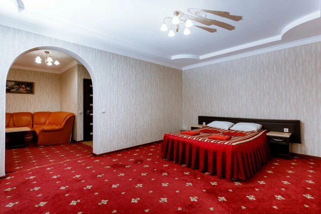 гостиницы краснодар карасунский. краснодар гостиница carat by undersun. гостевой дом лоза фадеева. отель лоза краснодар фото. номер стандарт твин.