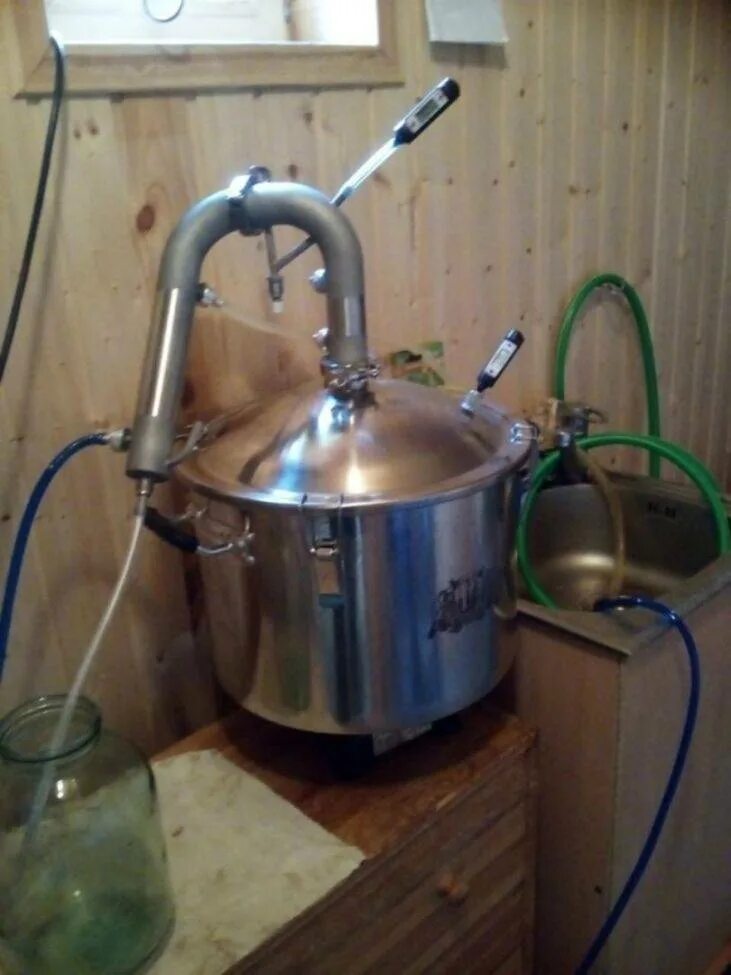 Бирхаус самогонный аппарат. Самогонный аппарат двойного перегона 20 литров. Самогонный аппарат для первого перегона. Мсд самогонный аппарат. Как делать перегонку самогона.