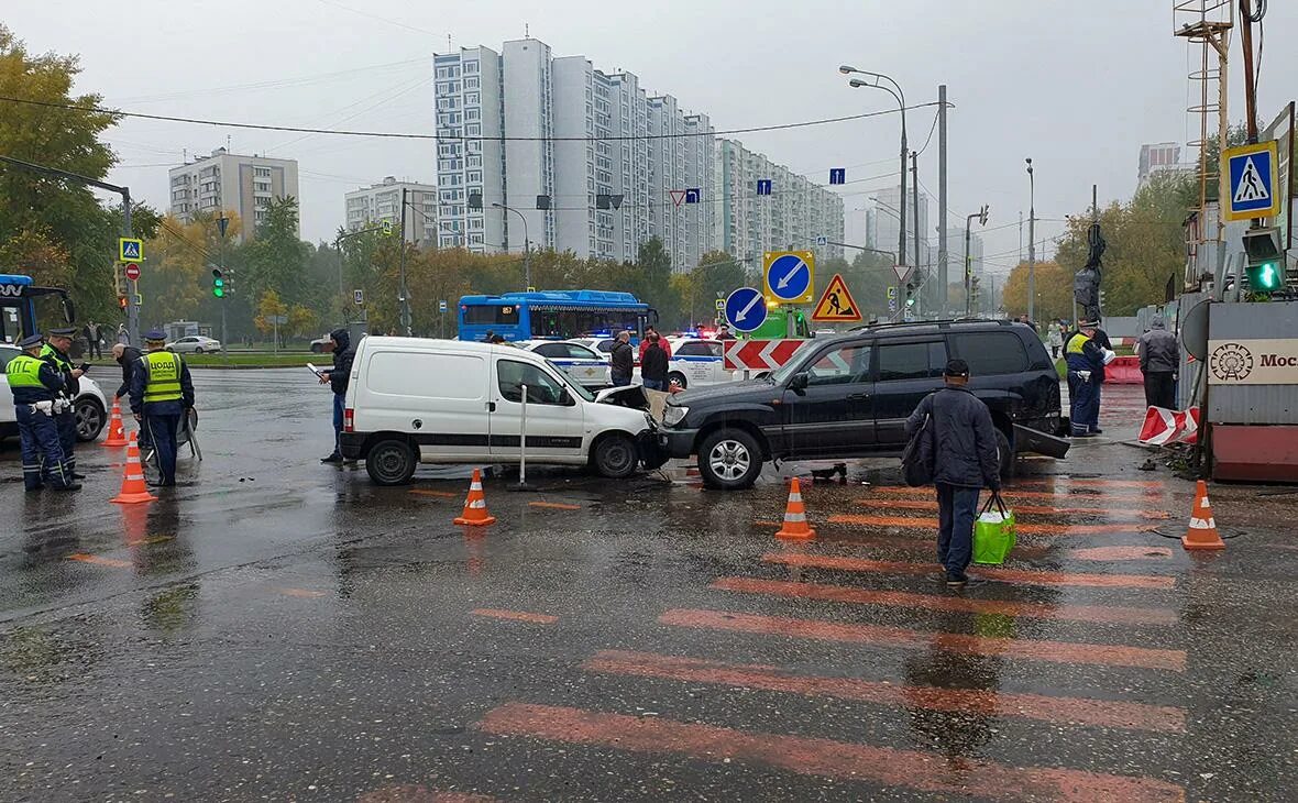 Дтп в москве и московской. Дтп москва дмитровское шоссе. дтп на дмитровском шоссе.