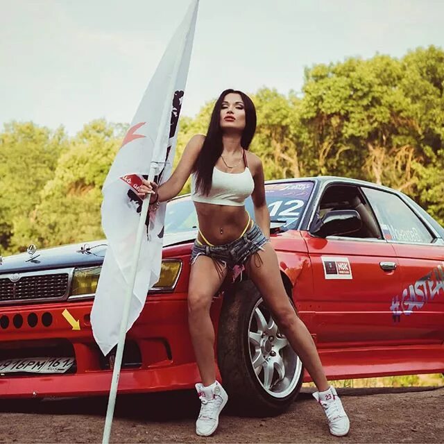 девушки из ростова. ксюша гарнецкова. красивые девушки ростова. анастасия чередниченко ростов. ночной клуб облака москва.