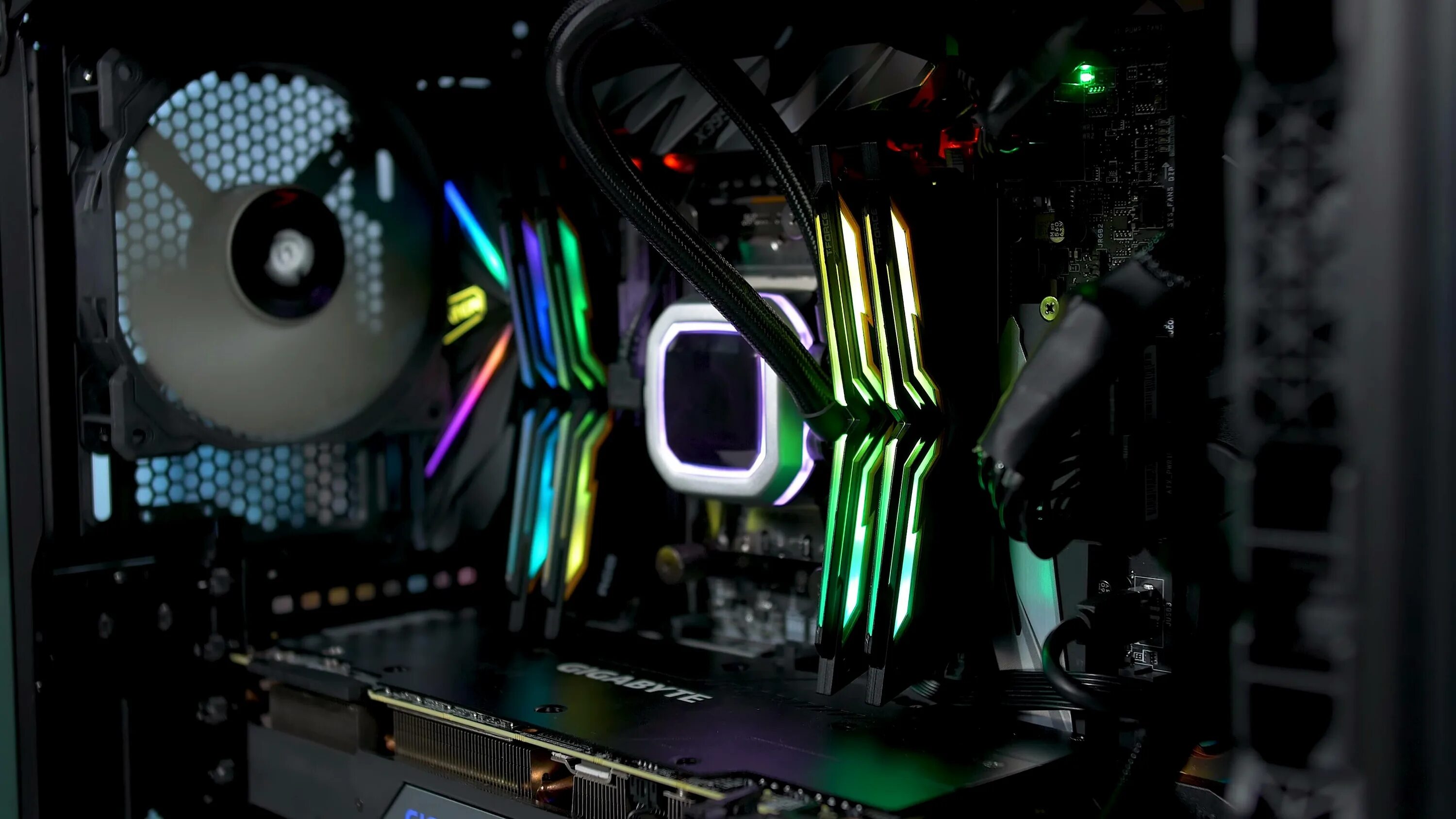 Gaming processor. Игровой пк. gaming ram. 16 ram vs 32. main memory pc.