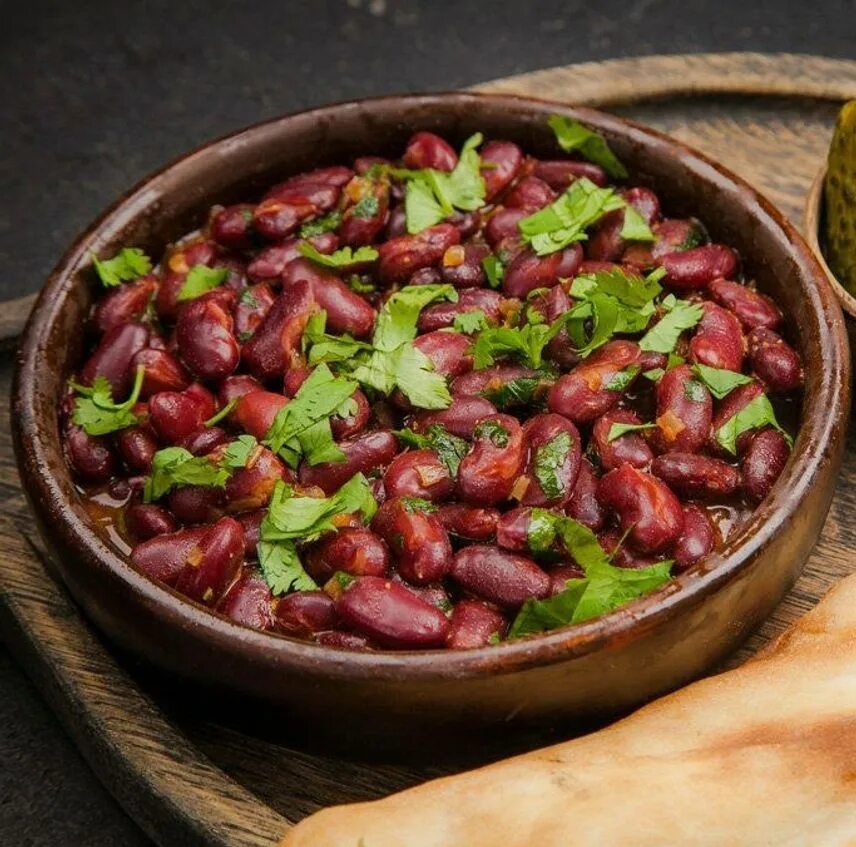 Фасоль быстро и вкусно. Лобио из красной фасоли. грузинская фасоль лобио. лобио с красной фасолью. лобио харкалия.