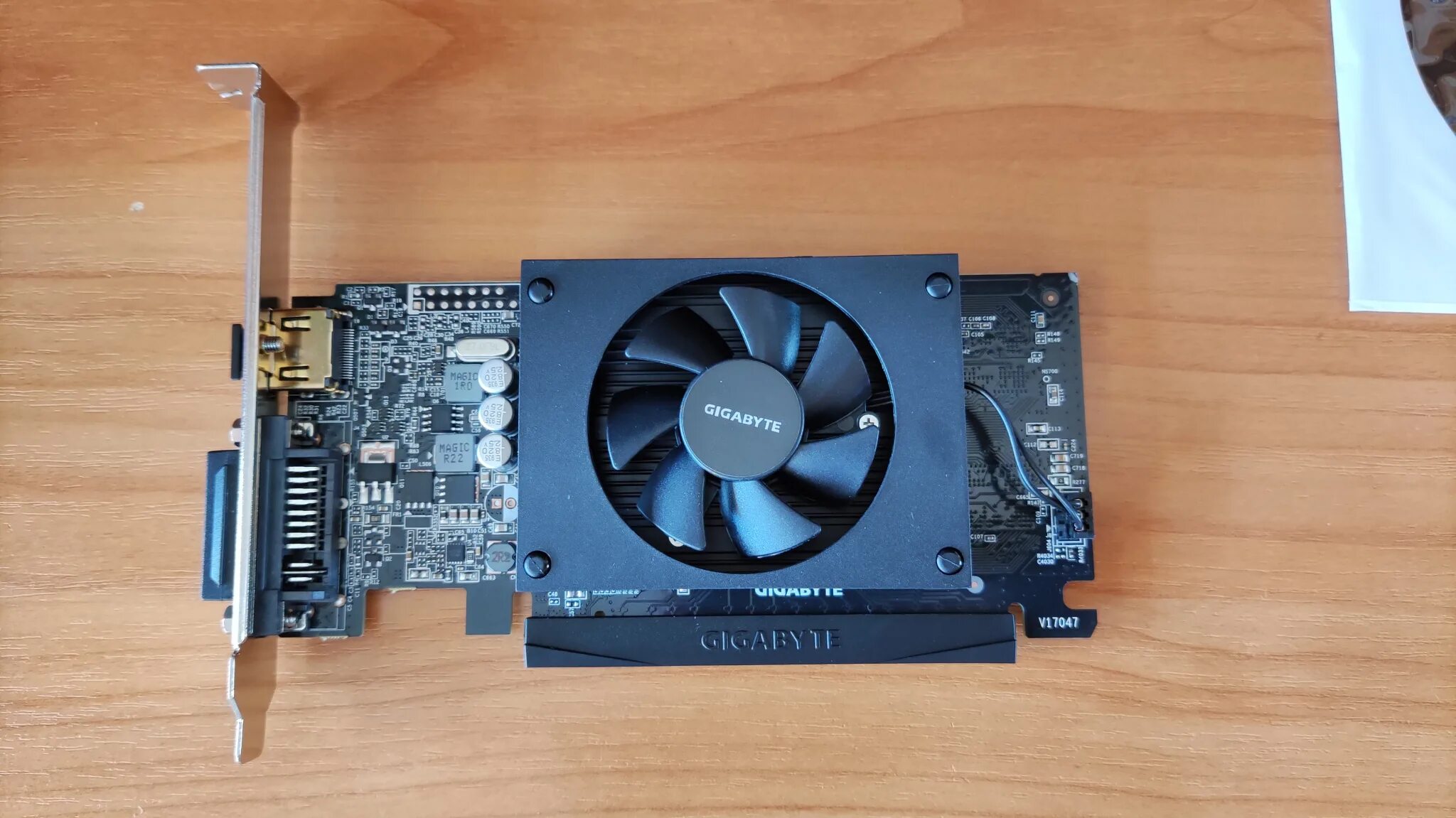 GV-n710d5-1gl. Видеокарта Gigabyte gt 710. Gt 710 2gb gddr5 Gigabyte. Видеокарта kfa2 GEFORCE gt 730 954mhz PCI-E 2.0 1024mb 5000mhz 64 bit DVI HDMI HDCP. Видеокарта psi