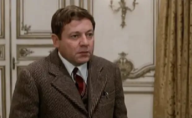 Итальянская комедия 80 годов. Фильм фантоцци, 1975 год.. паоло вилладжо фантоцци комедия. джузеппе анатрелли фантоцци. итальянские комедии 70-80х годов.