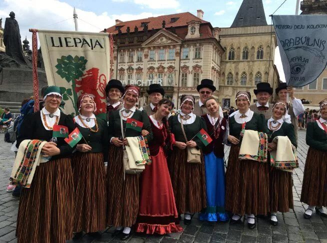 Герой чешского народа. Народ Чехии. Традиции Чехии. Традиции населения Чехии. Население Чехии.