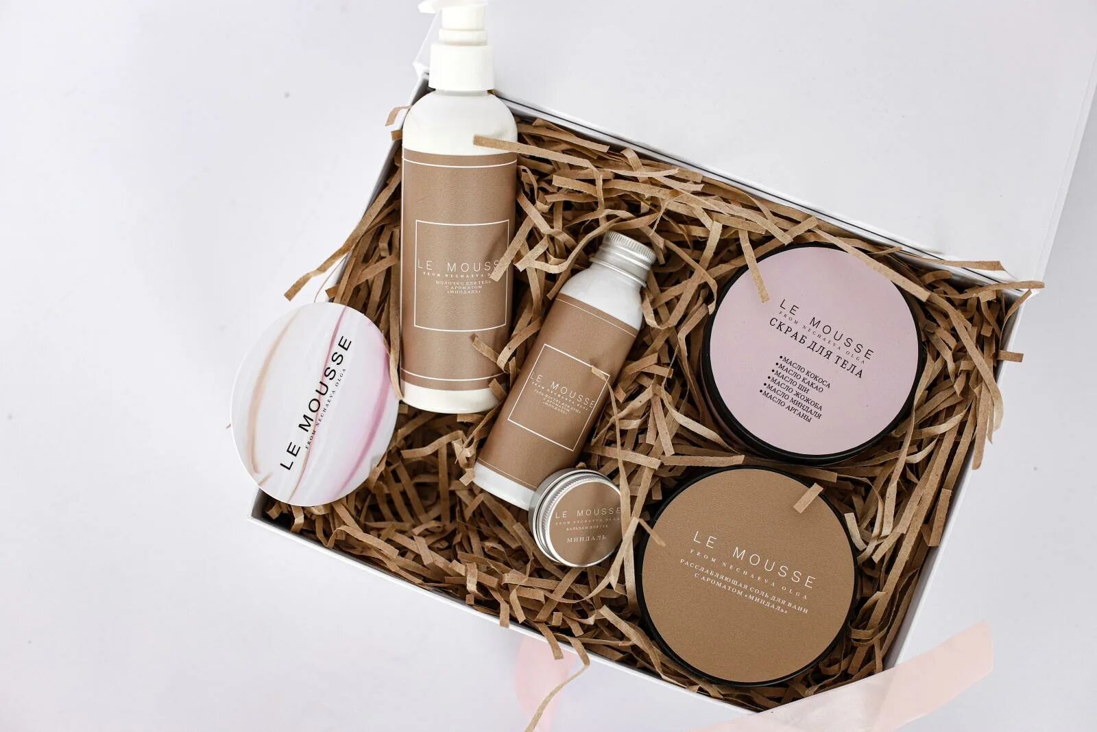 Le mousse боксы. Le muss косметика. Le mousse extra мусс. Le mousse мусс. Косметика le mousse.