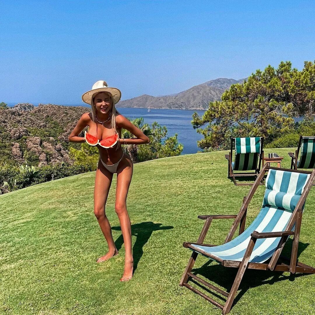 Саша дони. Александра дони до пластики. Саша дони холостяк. Мс дони 2022. Тимати и александра дони.