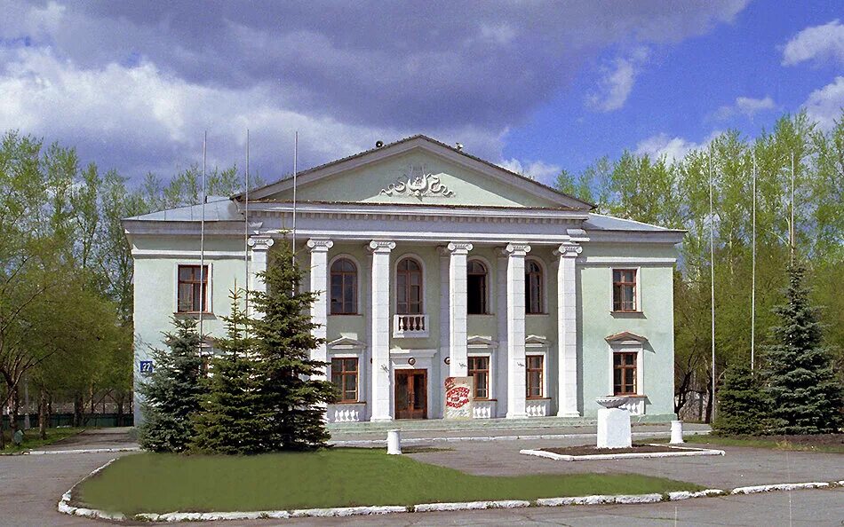 Дворец культуры им пушкина. Дворец культуры им пушкина. Дворец культуры им пушкина. Дк пушкина казань. Дворец культуры пушкина пермь.