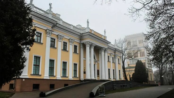 Дворец Румянцевых - Паскевичей в городе Гомель