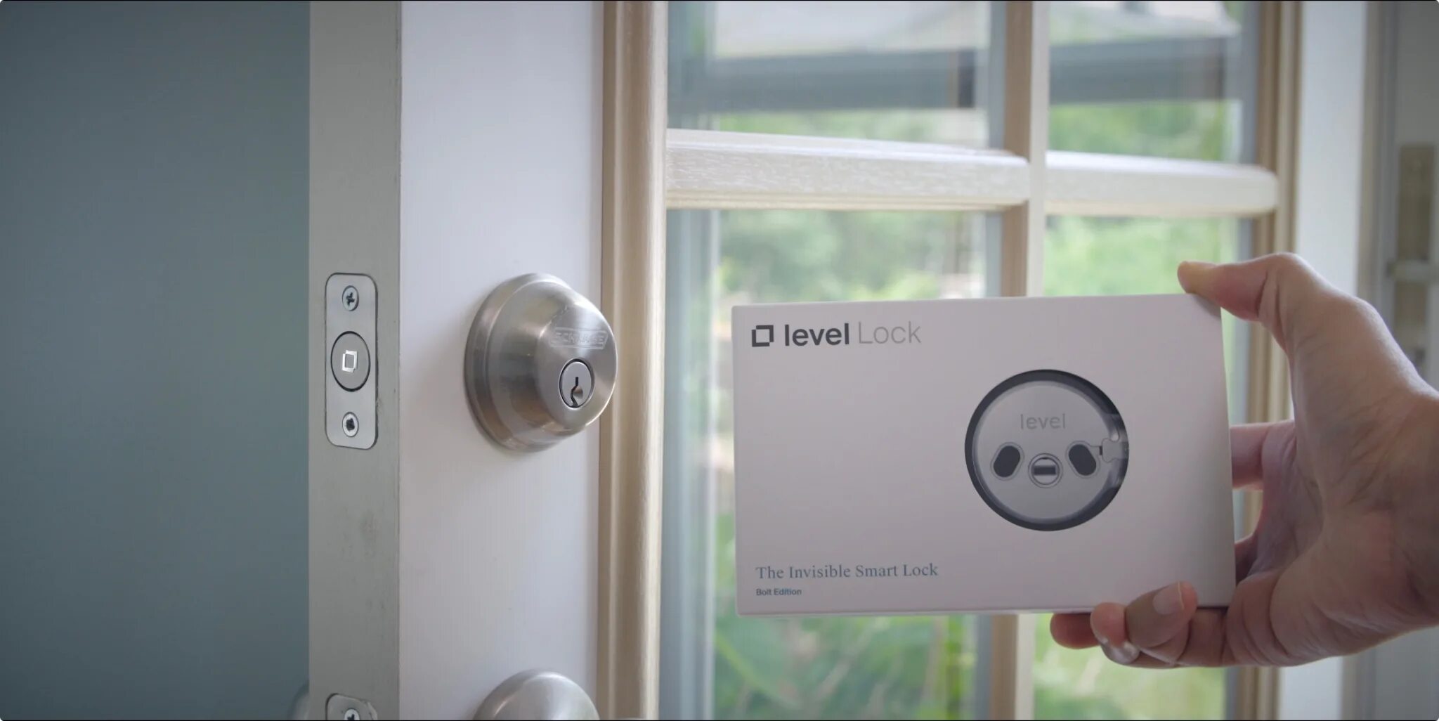 Lock level. Level lock. smart invisible.