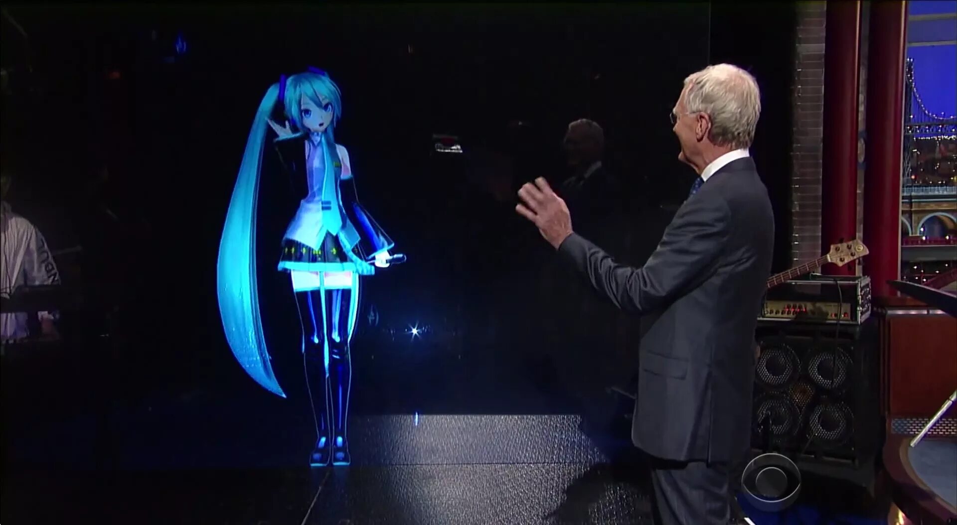 Японская певица хацунэ мику концерт в японии. Голограмма на концерте. Японская голограмма певица хацунэ. Японская певица голограмма хацунэ мику. Хацунэ мику концерт голограмма.