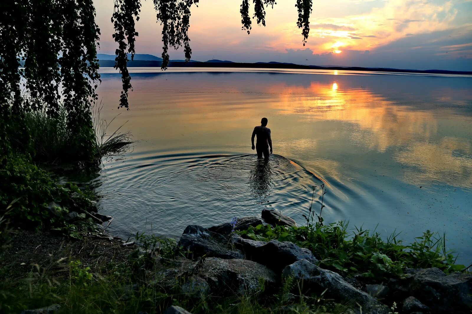 Озеро Ильмень Миасс. Озеро Ильмень в Челябинской. Озеро Ильмень Великий Новгород. Озеро Ильмень купание. С ильмень озера ребятня возвращалась