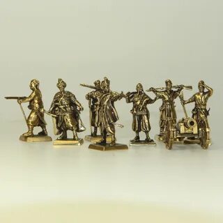 Железные фигурки