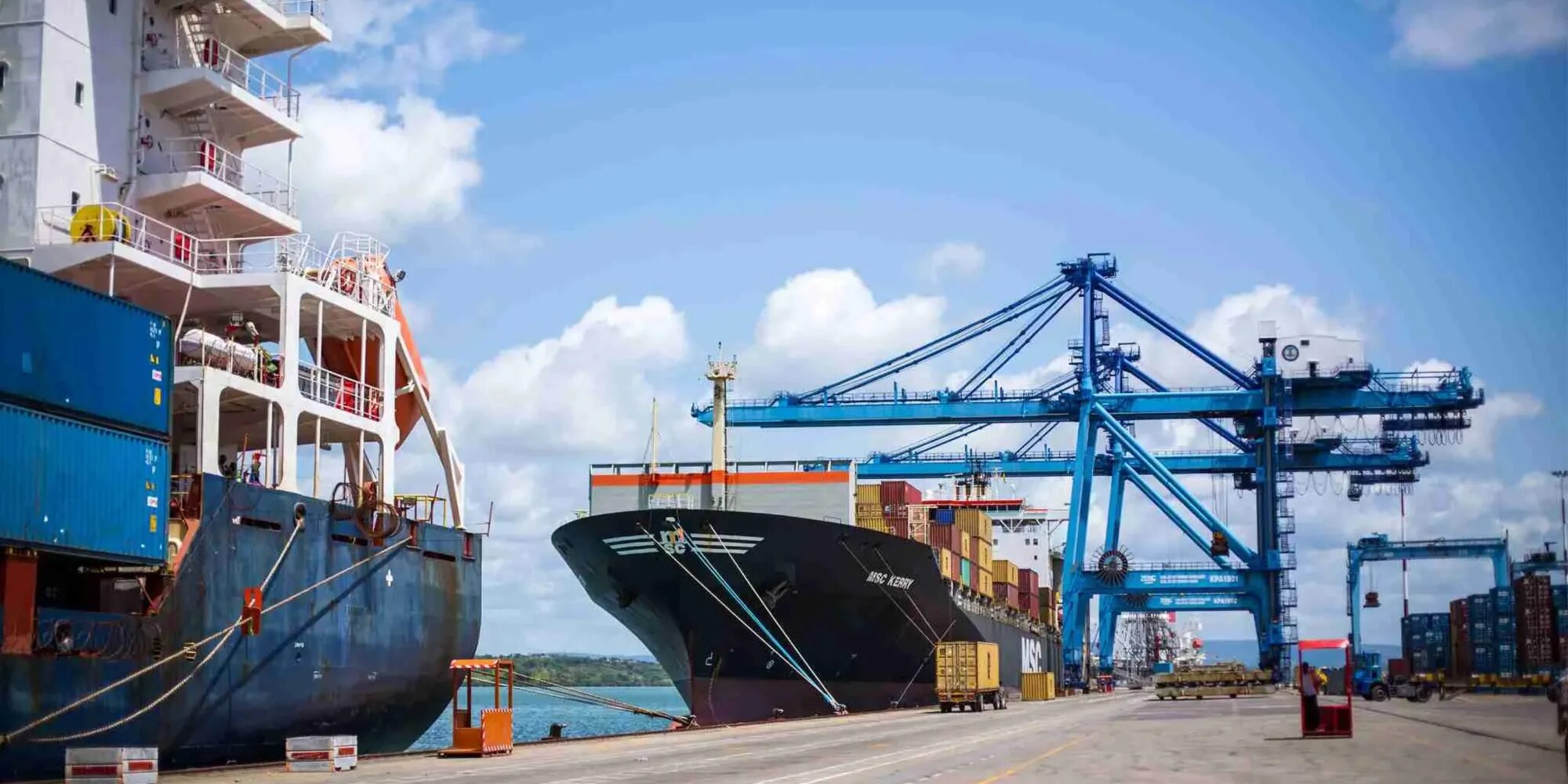 Порт Момбаса. Порт Кении. Mombasa Port Kenya. Момбаса грузовой порт.