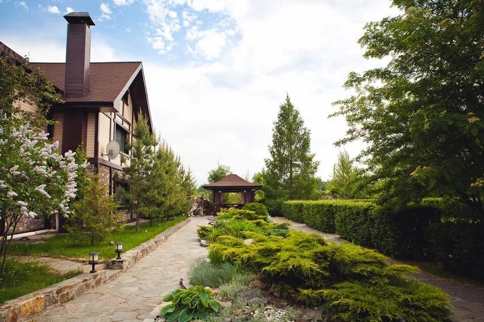 Поселок эльтаун челябинск. Чешская деревня пермь. Дом поселок саммит кжси. Лесной остров ул живописная. Коттеджный поселок голубое шмаков сергей.