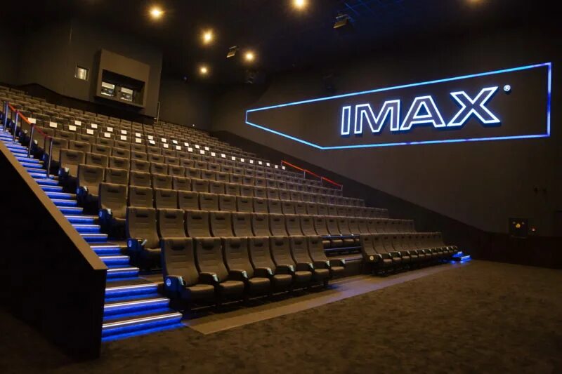 Лед 3 купить синема. Синема парк IMAX зал. IMAX 3d Курск. IMAX кинотеатр Баку. Аймакс 3д в Калининграде.