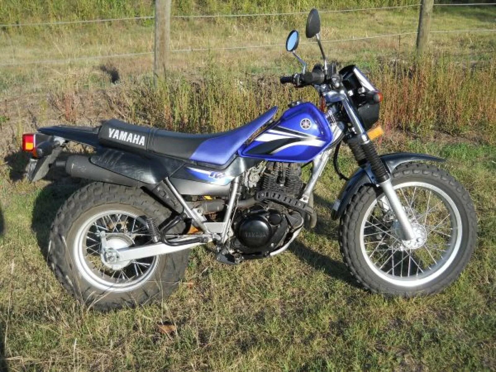 Ямаха тв 200. Yamaha tw200 2021. Yamaha tw200. Yamaha tw200 мотоцикл. Ямаха тв 200.