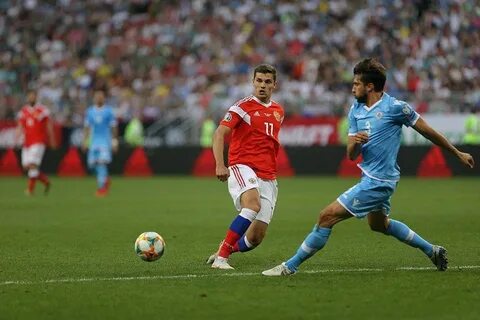 Футбол матч 2014