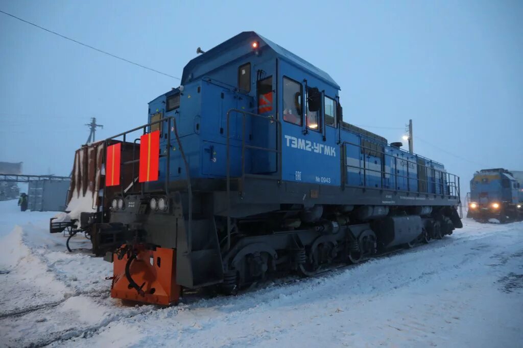 Тепловозы Норильский никель. Норильский никель 2022 тепловозы. Тепловозы в Норильске. Тепловоз на предприятии.