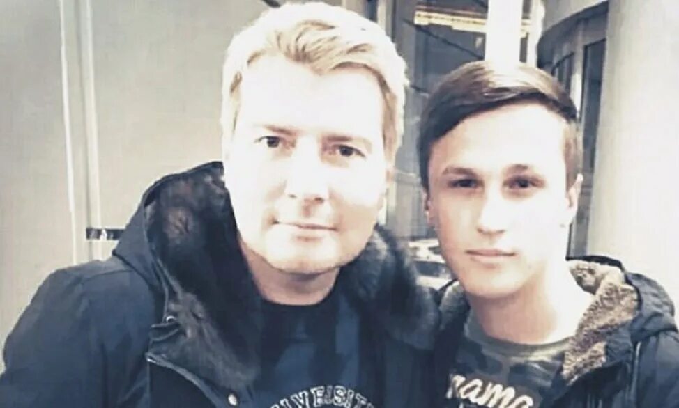 Николай басков с сыном. Сын баскова бронислав. Басков ртр. Бронислав басков шпигель. Светлана шпигель и сын бронислав.