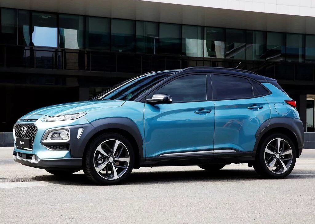 Последние кроссоверы. Hyundai Kona 2018. Hyundai Kona 2017. Hyundai Kona Hybrid 2021. Hyundai Kona SUV.