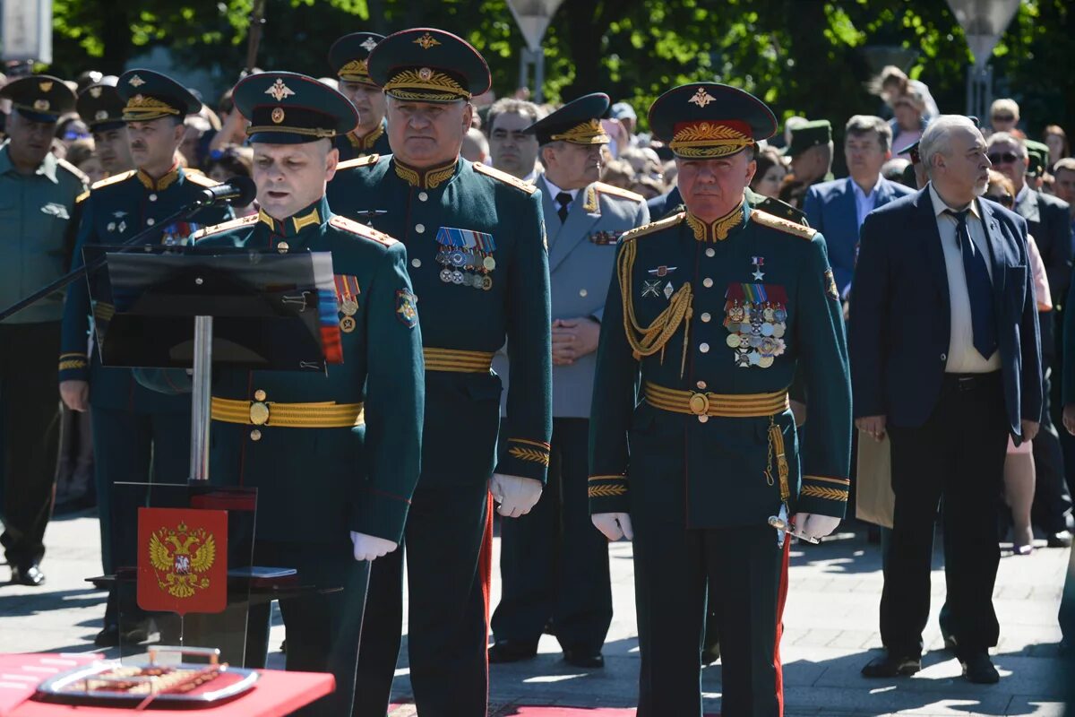 Офицеры военной академии. Офицеры МВАА. МВАА выпуск 2019. Выпуск Михайловской артиллерийской Академии. Выпускники Михайловской артиллерийской Академии.