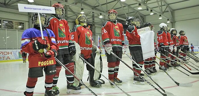 Майский вологда каталог. Майский Вологодская область. Посёлок Майский Вологодская область. Хоккей Вологодской области. Вологодский район хоккей.