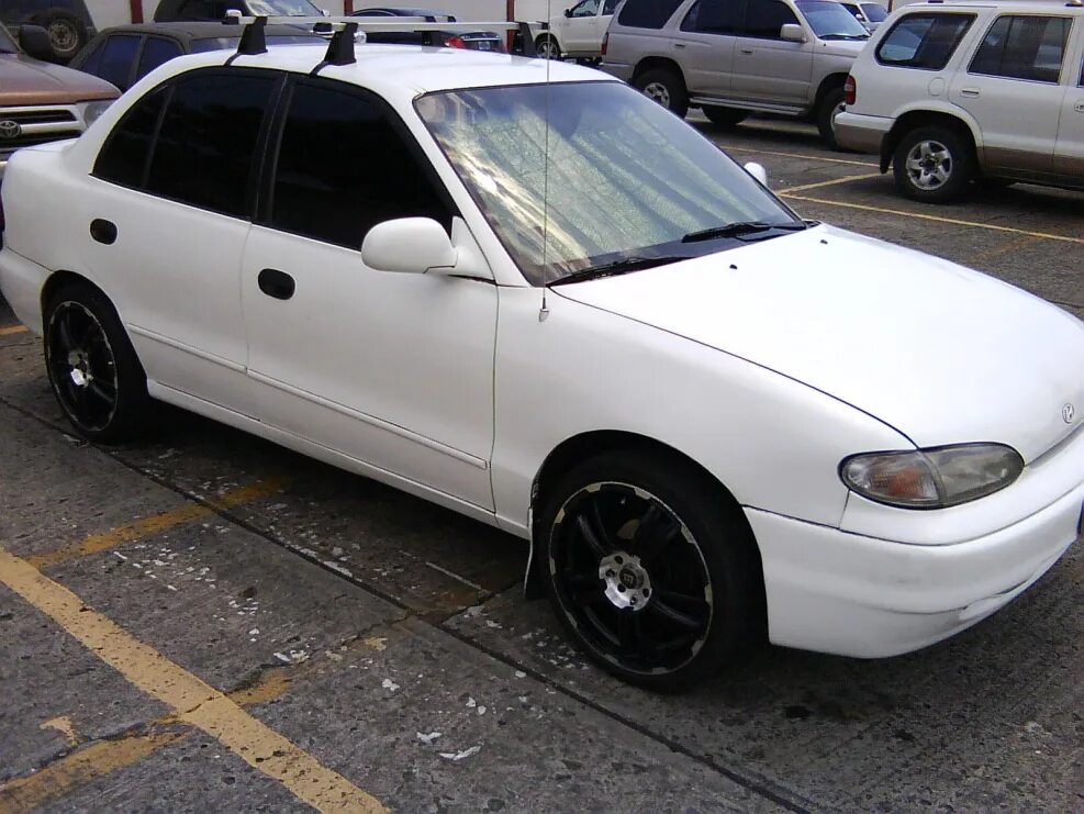 Hyundai accent 1996 год. Hyundai accent 1996 год. Хендай акцент 1996г. Хендай акцент 1996. Хендай акцент 96 года.