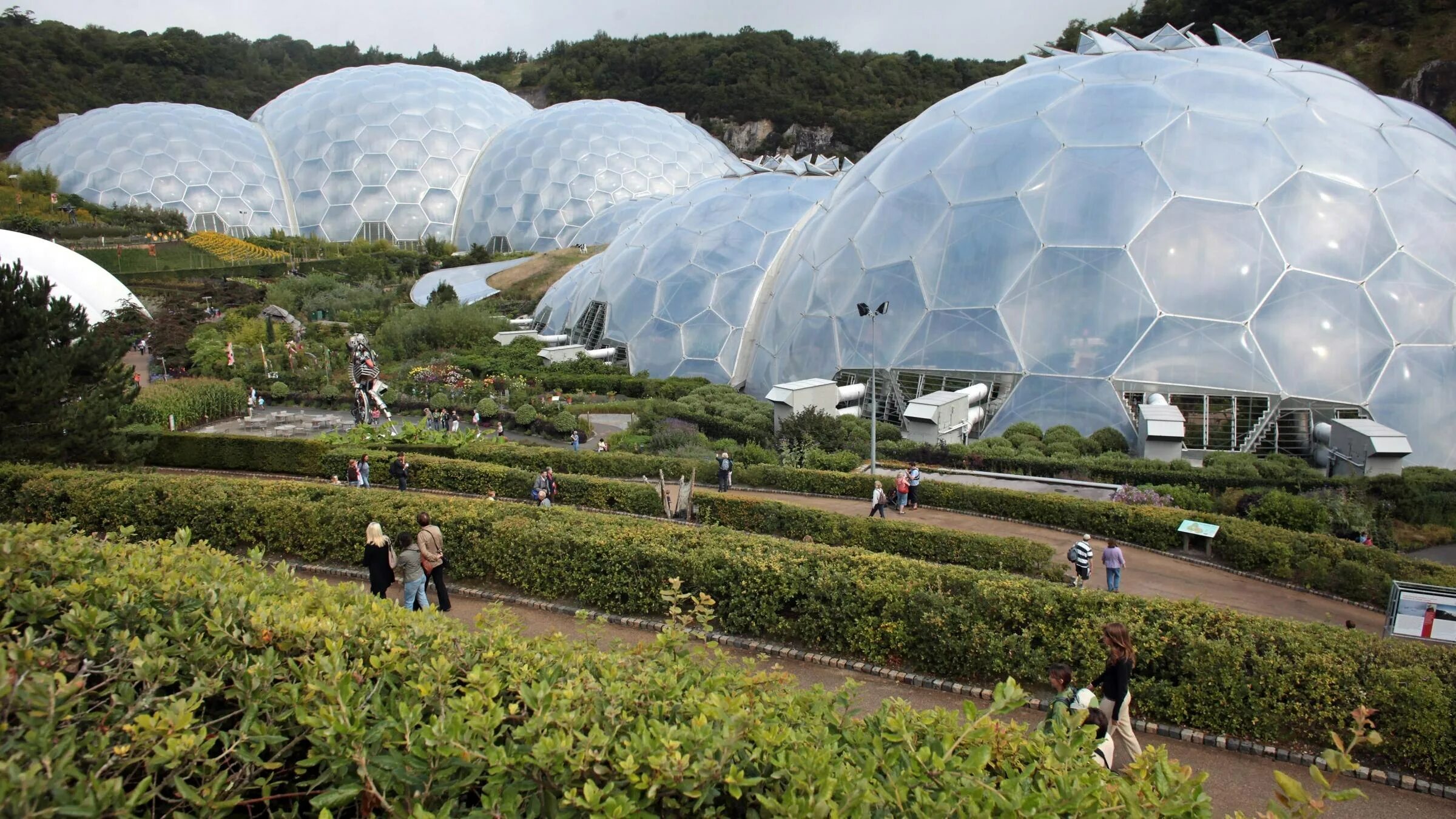 ETFE оранжерея. Проект «Эдем» Корнуолл. Eden Project в Англии. Оранжереи проекта Эдем. Планета теплиц