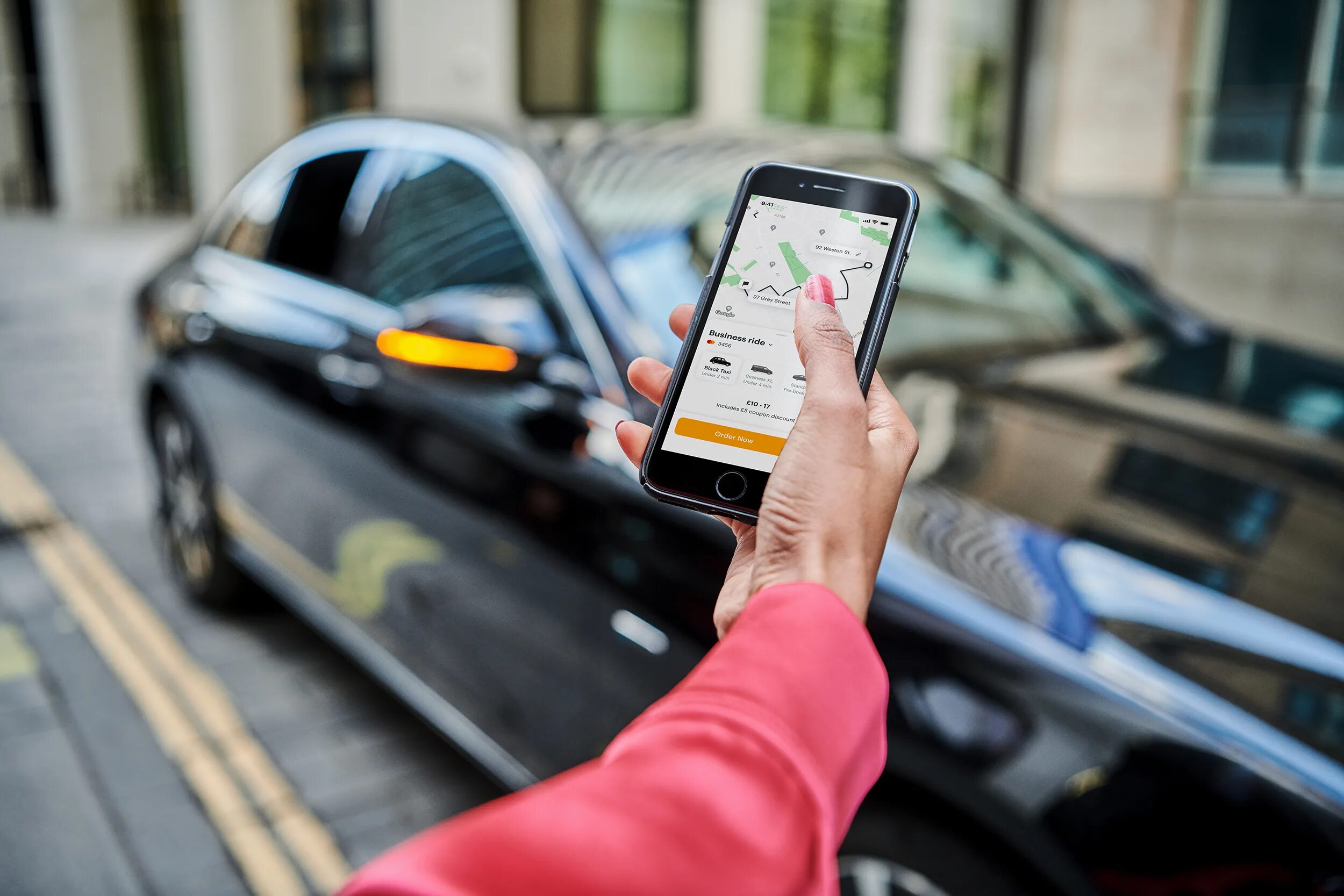 Телефон бизнес такси. Gett такси. Бизнес такси. Бизнес Gett. Автомобиль Gett такси.