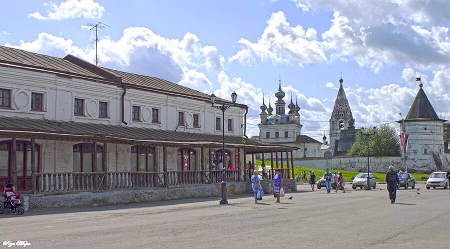 Погода в юрьев польском на 14. Юрьев-польский город. Юрьев-польский ряды. Торговые ряды Юрьев польский. Михайло-Архангельский монастырь Юрьев-польский.